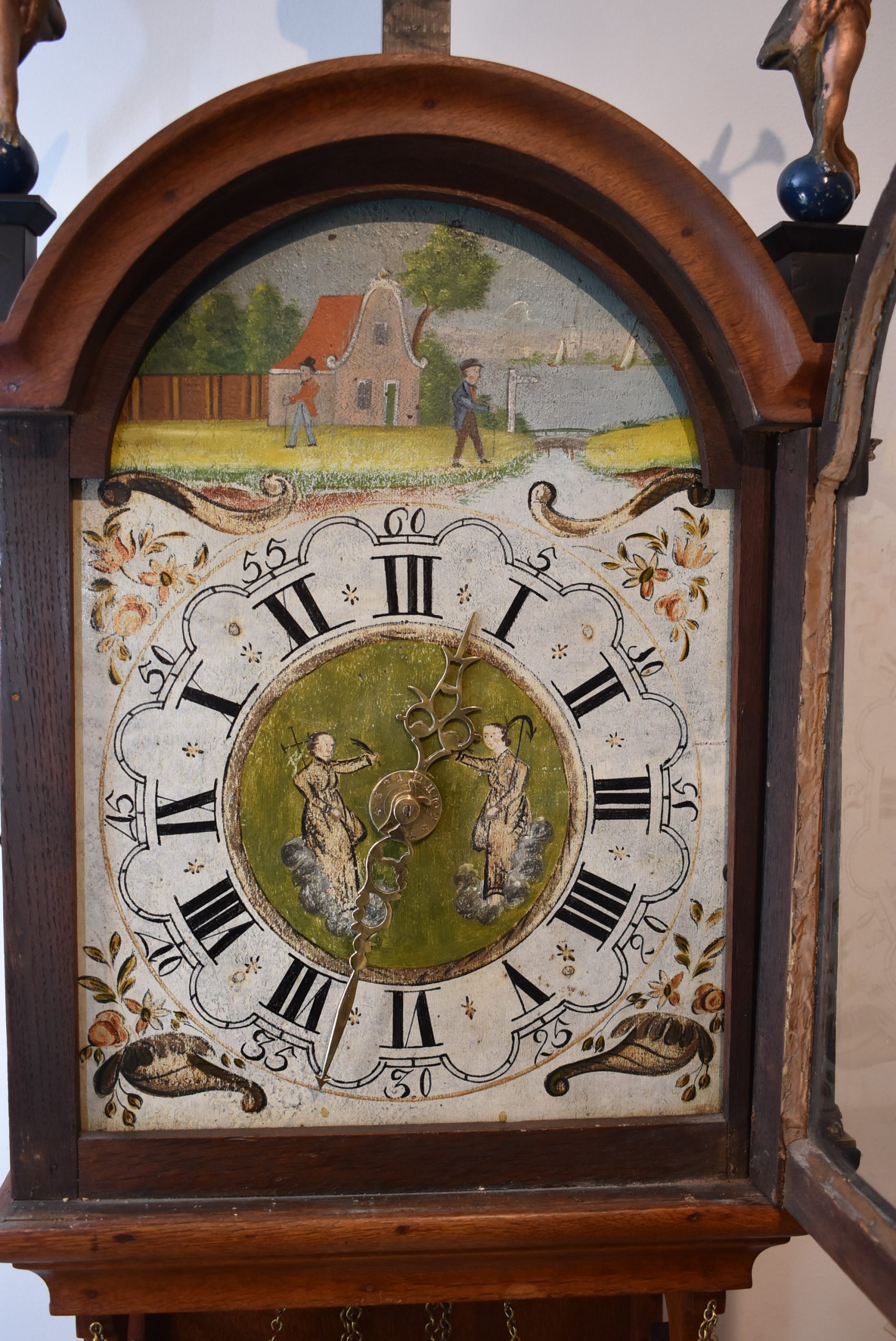 Blog - Antique Clocks: Guide to Set-up and Maintain